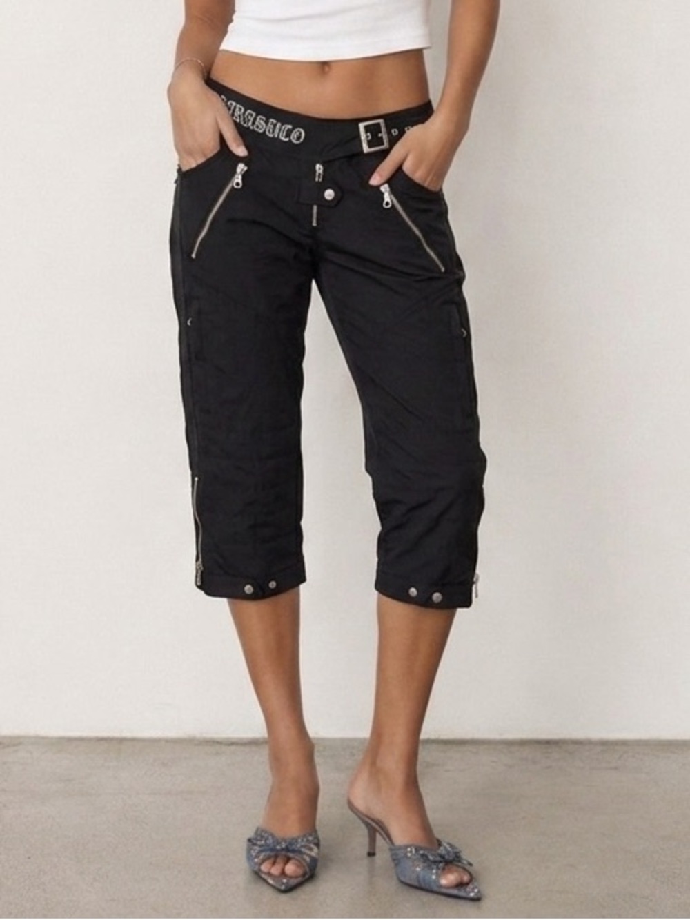Y2K Parasuco Black Capri Pants with Zipper Details Size 28